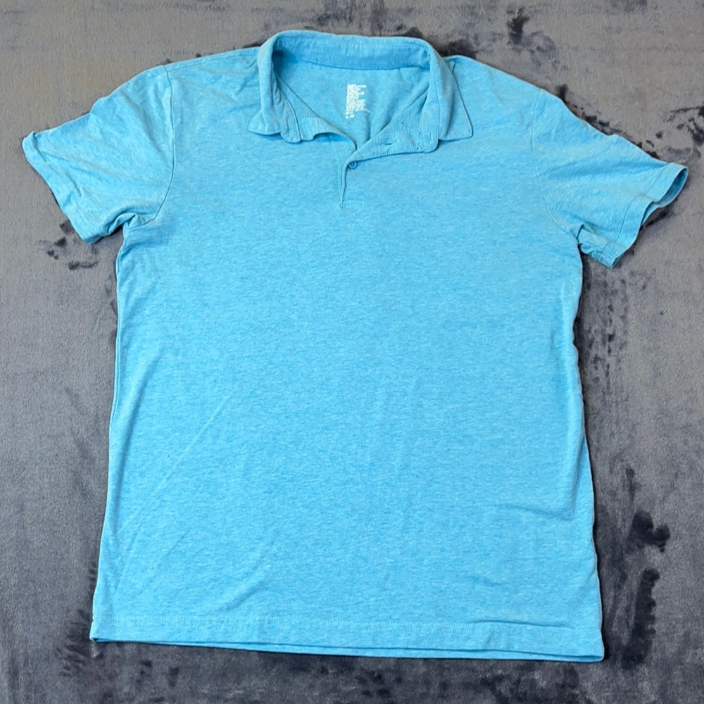 H&M men’s collared tee